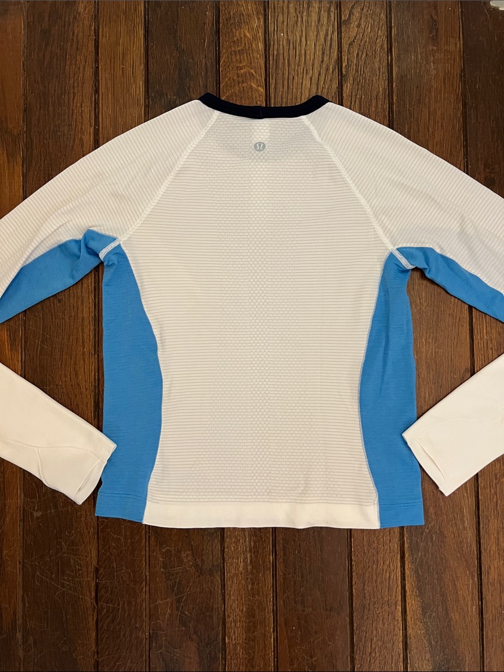 Lululemon White Ocean Wave True Navy Swiftly Tech Long Sleeve Top Size 4 NWT - Picture 4 of 5